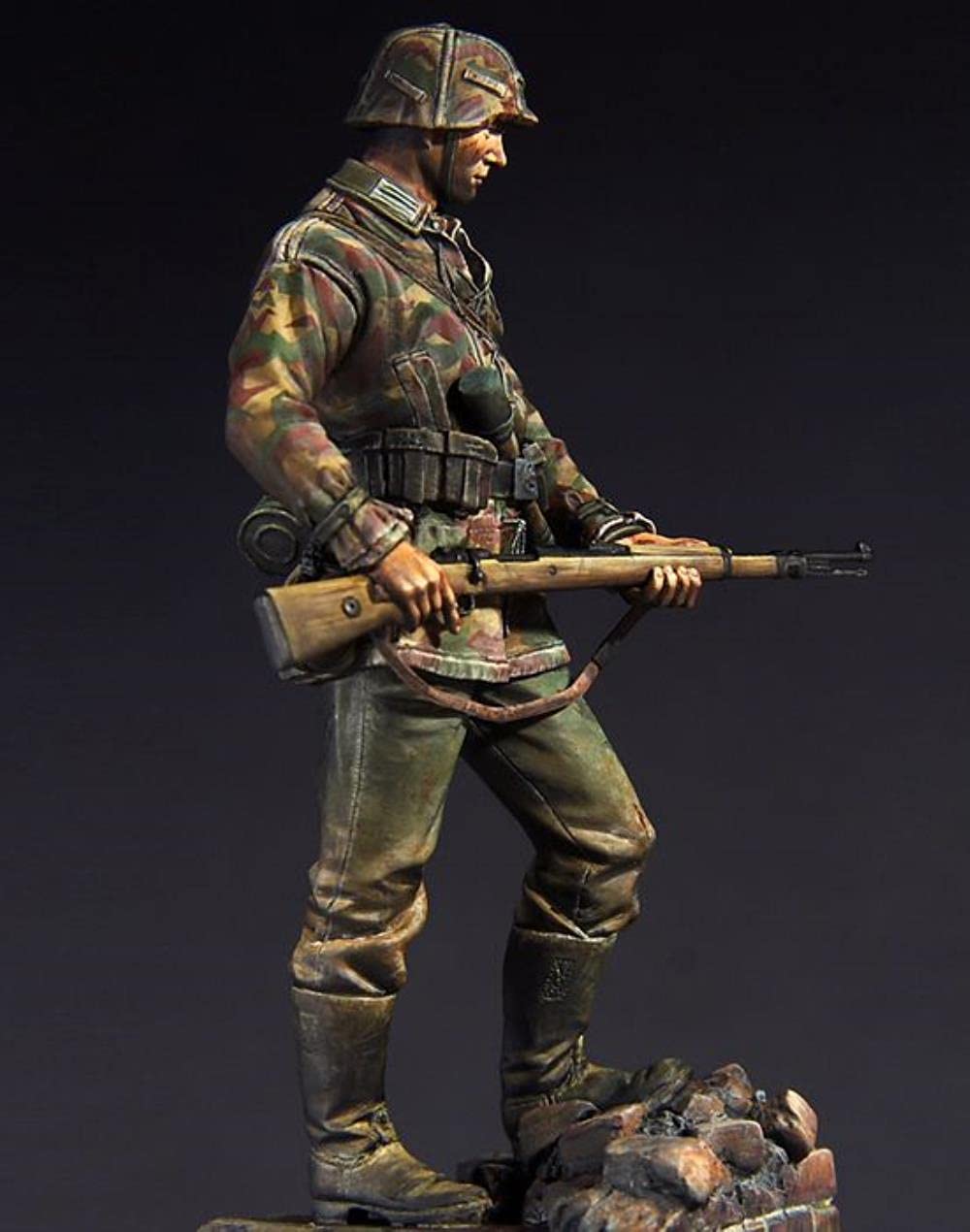 Amazon.co.jp: 1/18装甲擲弾兵兵士冬90mmフィギュアヒストリカル