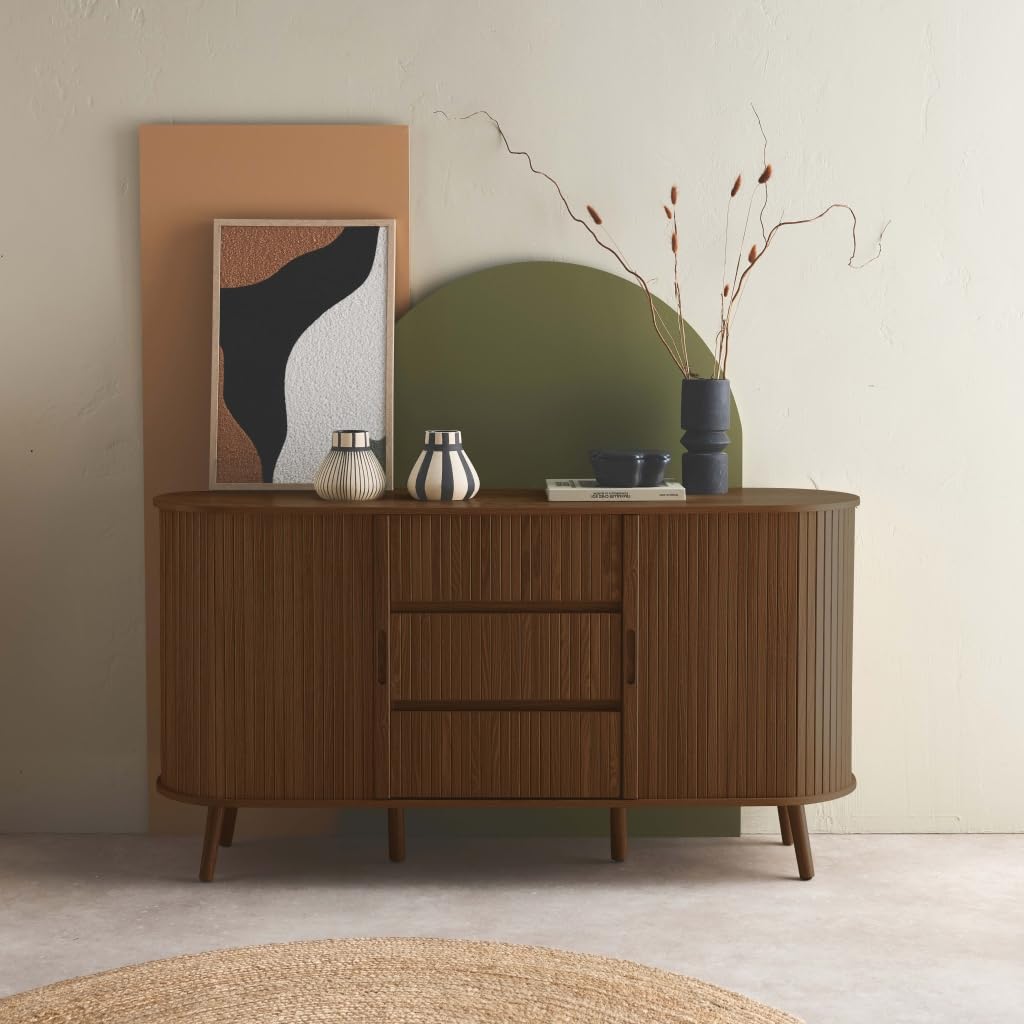 Alice's Garden sweeek - Buffet scandinave Ovale 2 Portes coulissantes. 4 Compartiments. 3 tiroirs. décor Bois rainuré. Teinte Noyer. L 150 x P 40 x H 79cm