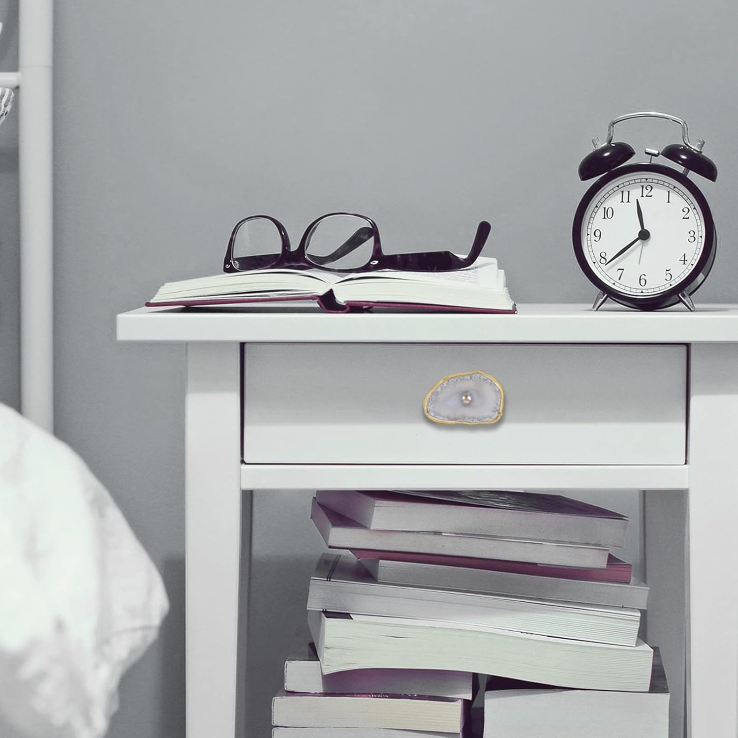 TUMBEELLUWA 4pcs Irregular Agate Slice Cabinet Knobs with Screws, Gold Plated Edge Cupboard Stone Pulls and Handles for Furniture Decor, Grey