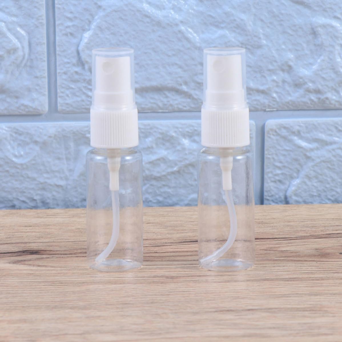 Spray Compact 6pcs Plastic Bottles Portable 80ml Refillable Water Sprayer Bottles with Fine Mist for Plants and Flowers for Travel and Baking