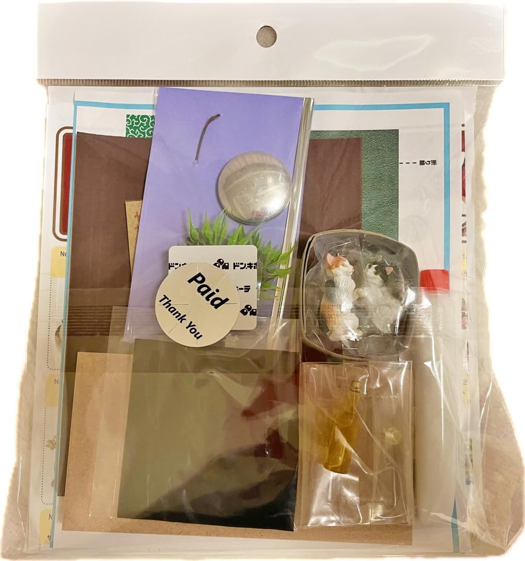 Cat Miniature Life Collection Night Out, Japanese Style Diorama with Cat Figures, Scratching Post, Cardboard Box, and Accessories