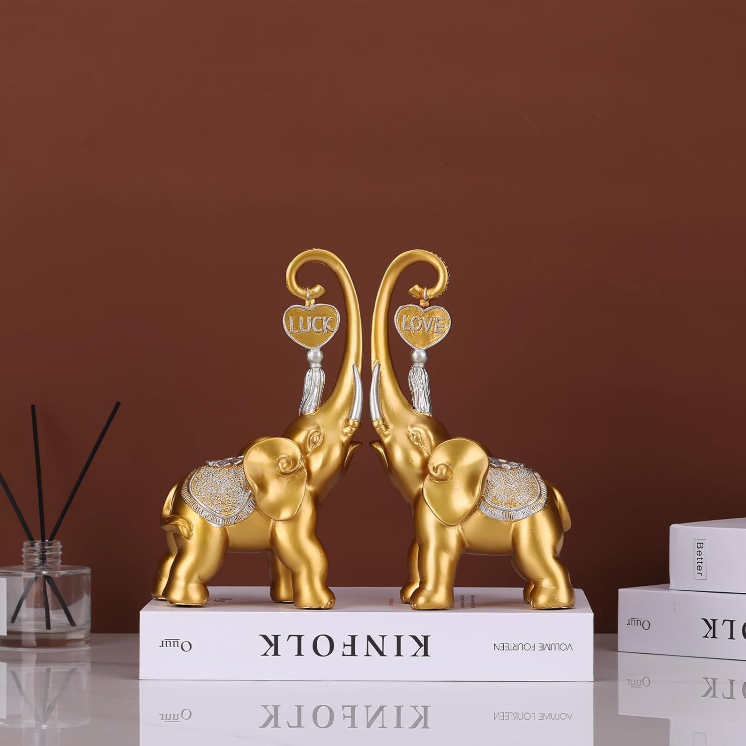 DOVDOV Gold Elephant Statue, Love Elephant Sculpture Set of 2, Gold Home Decor for Office TV Stand Bookshelf Office Divider Desktop Centerpiece.