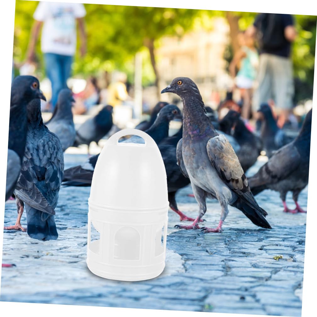 Luxshiny 2 Stück Pack Tauben Wasserspender mit 3l Fassungsvermögen Hänge Wasserflasche aus Kunststoff Vogeltränke für Tauben und Kleine Vögel Glatte Oberfläche Leicht zu Reinigen Geeignet