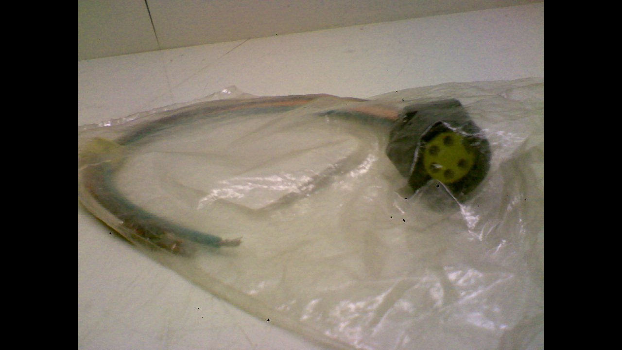 External Thread Receptacle, 5, Female, 8A