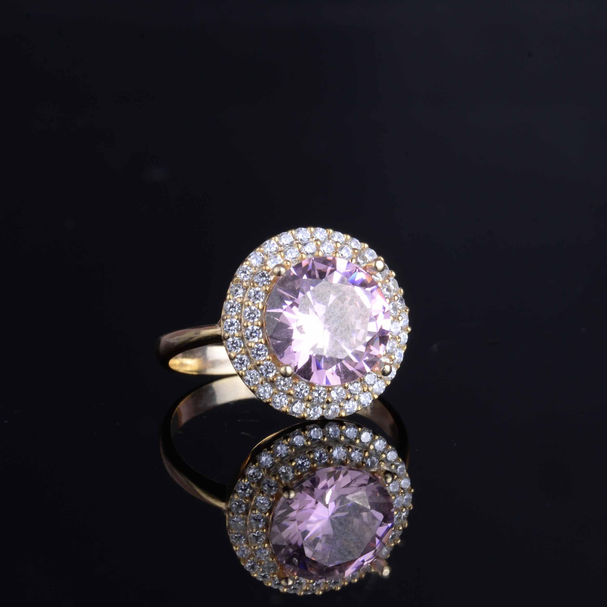 KAMBO Damen-Ring aus 925er Sterlingsilber mit rosa Stein, eleganter vergoldeter Ring mit glänzendem Halo-Design, Silber, ohne Edelsteine, Silber, Kein Edelstein