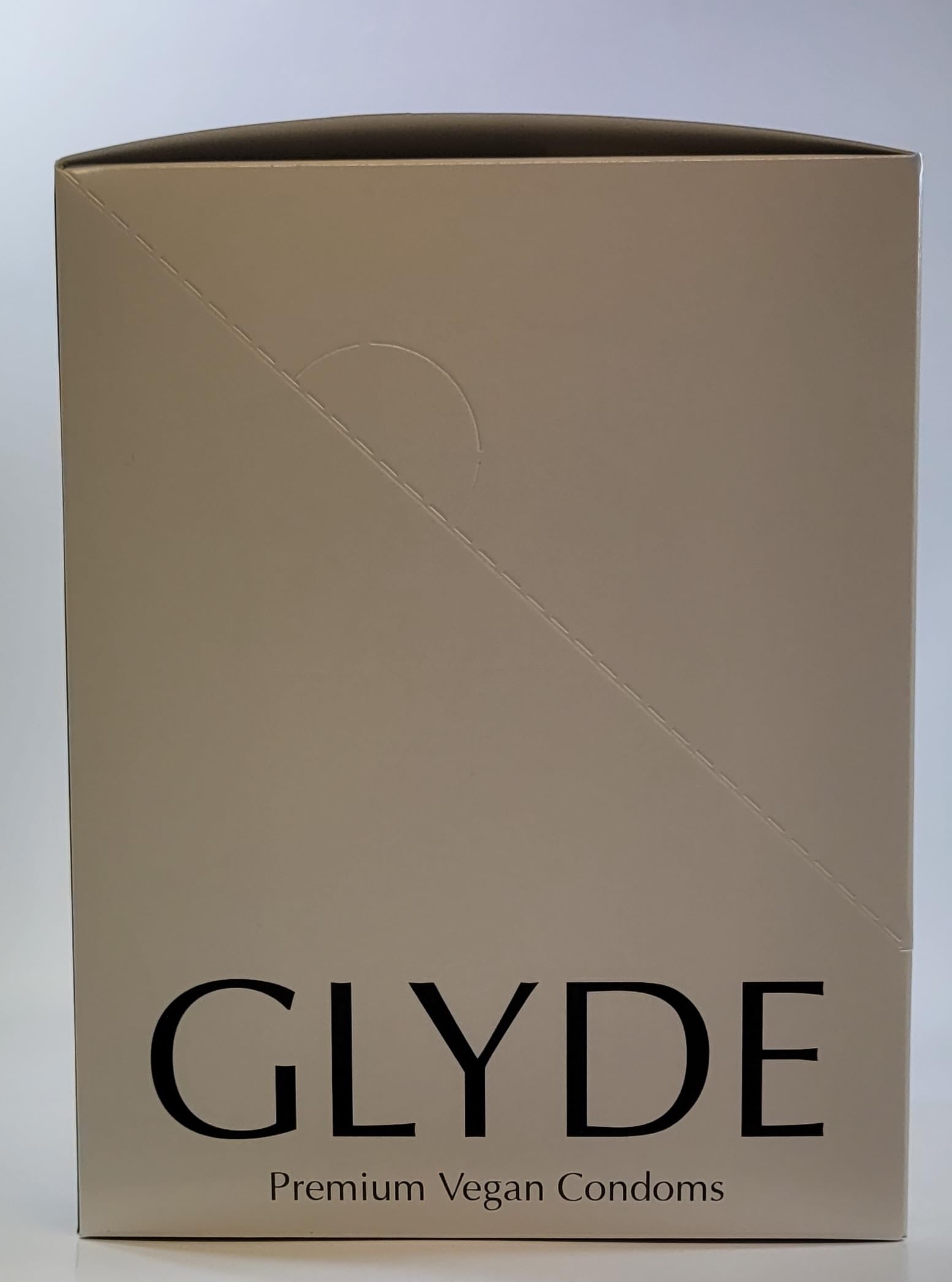 Glyde Ultra Strawberry (Erdbeere) Vorteilspackung 10 x 10 vegane Kondome, rot mit Erdbeer-Aroma, vegane Kondome ohne Casein, zertifiziert mit der Vegan-Blume
