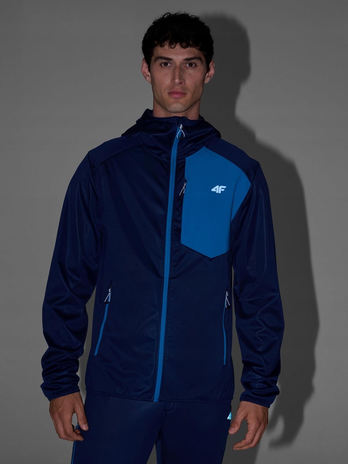 4F Kurtka softshell wiatroodporna membrana 8000 męska