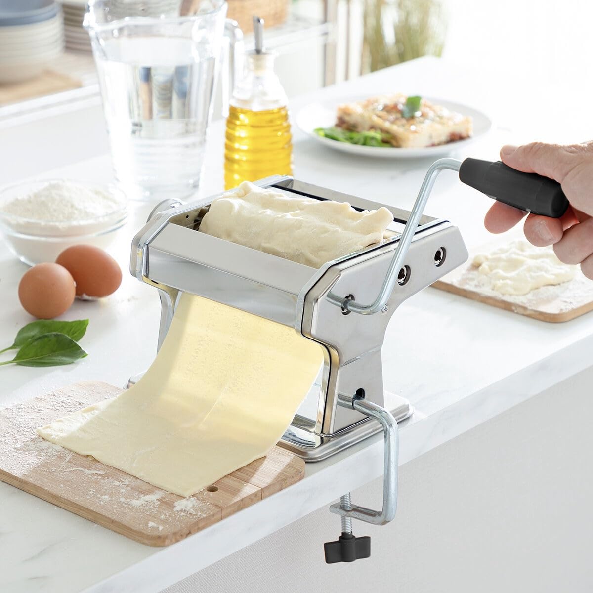 Machine à Pâtes Manuelle - Laminoir à Pâtes Acier Inox Spaghettis, Tagliatelle, Lasagnes - Manivelle amovible - Recettes Incluses