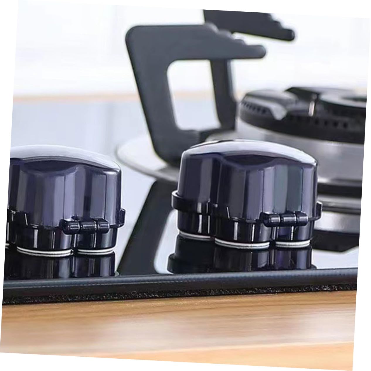 KOMBIUDA 4 pcs Safety Stove Knob Covers Proofing Plastic Gas Stove Guard Protectors Black and Transparent for Home Use