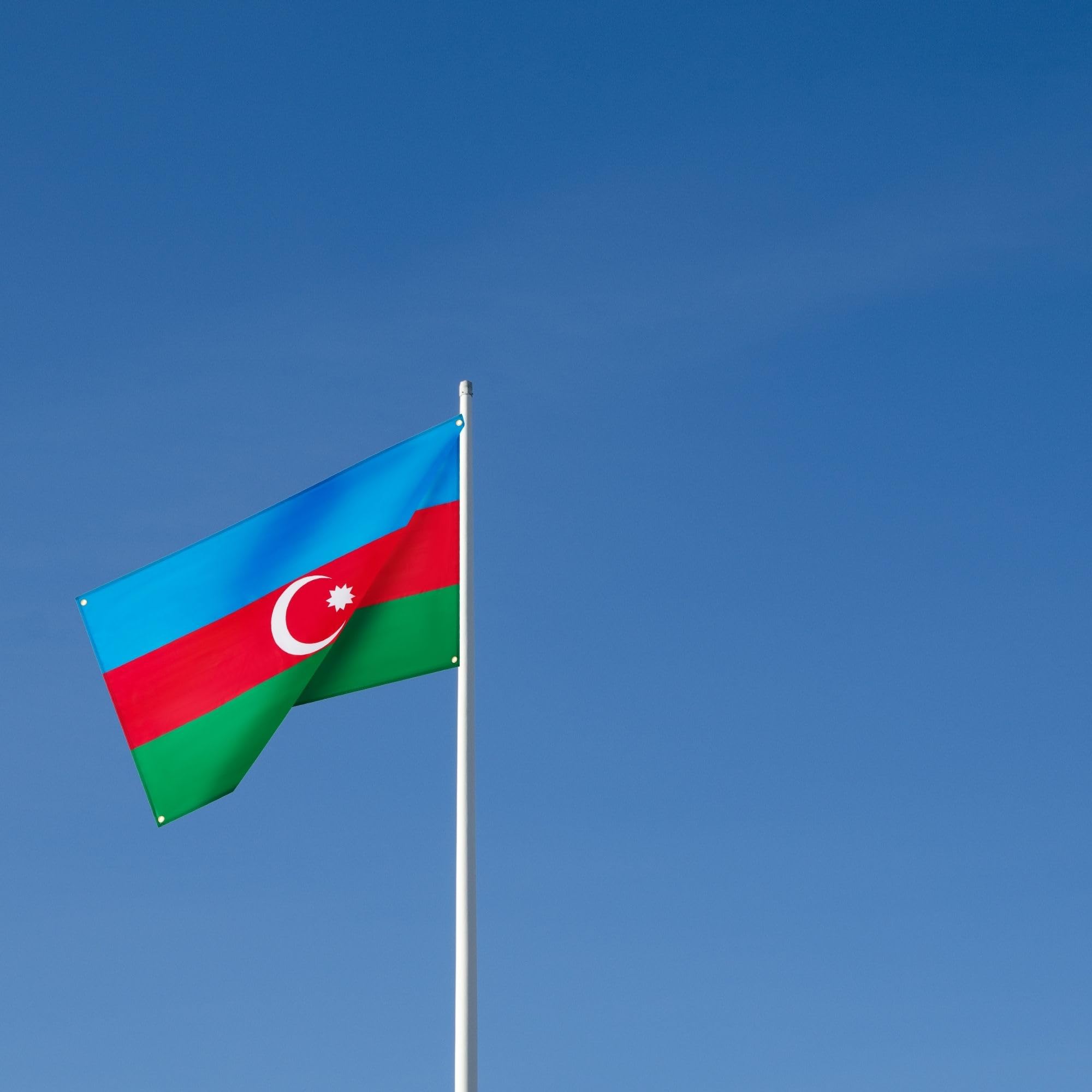 Runesol Azerbaijan Flag, 91x152cm, 3ft x 5ft, üçrəngli bayraq, Tricolour, Martyrs Day, Azerbaijani, 4 Grommets - Image 3