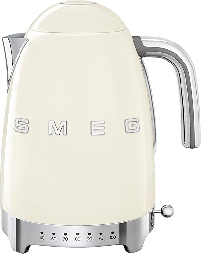DE BESTE ELEKTRISCHE WATERKOKER MET TEMPERATUURREGELING IN 50'S STIJL | SMEG KLF04CREU | 1.7L | ROMIGE KLEUR