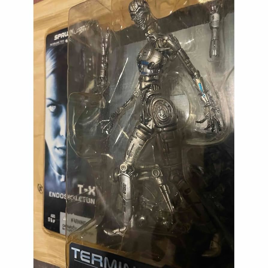 Amazon.co.jp: フィギュア ターミネーター3 T-X マクファーレン