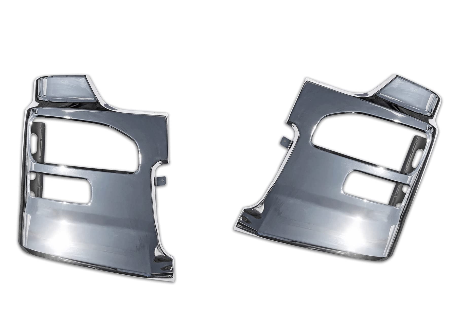 美品　日産UD クオン フロント バンパー　カバー 運転席側　右 美品 日産UD クオン フロント バンパー カバー 運転席側 右 美品 日産