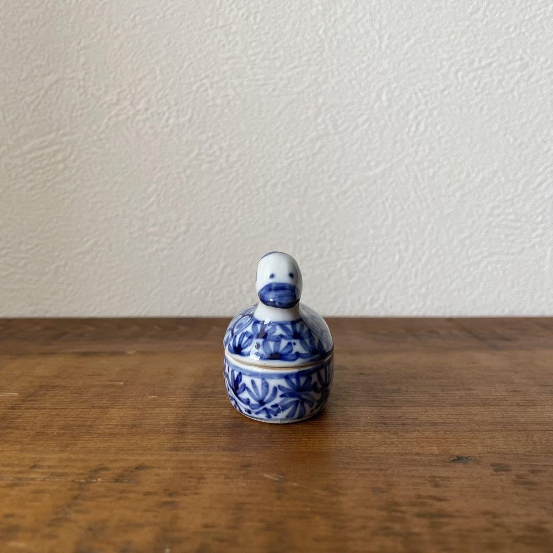 Amazon.co.jp: 陶磁器 染付風 鴨香合 伝統芸術 茶道具 小物入れ 民藝