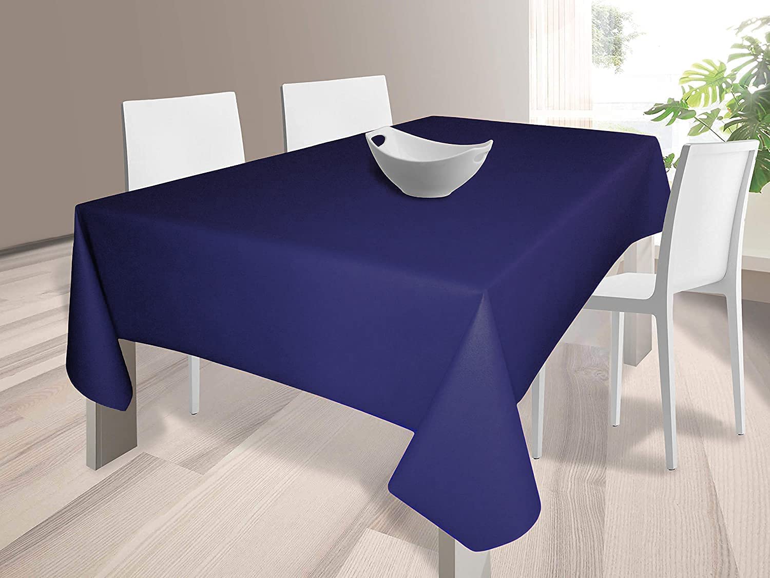 Mantel Tela Resinada Antimanchas Color Azul Oscuro (140_x_325_cm)