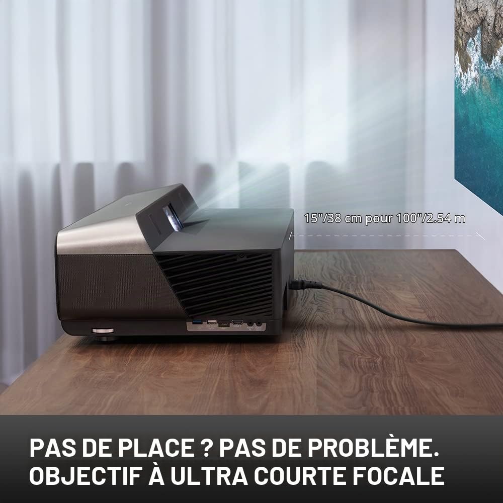 ViewSonic X1000-4K UHD 4K HDR Projecteur LED Intelligent à Ultra Courte focale avec Barre de Son Harman Kardon et Wi-FI et Bluetooth