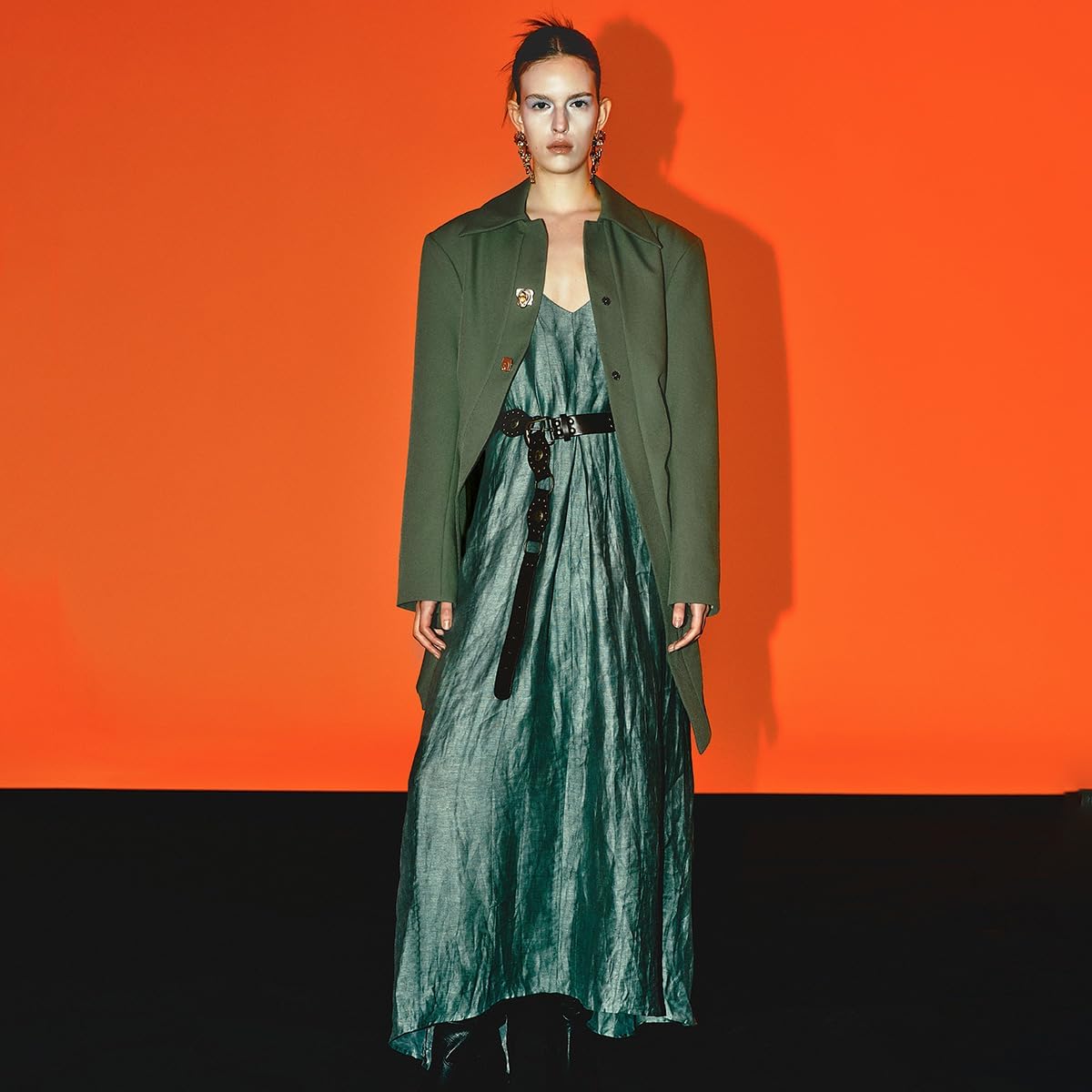 URBAN REVIVO Women's Casual Work Office Dressy Blazer Suit Long Sleeve Open Front Button Jacket