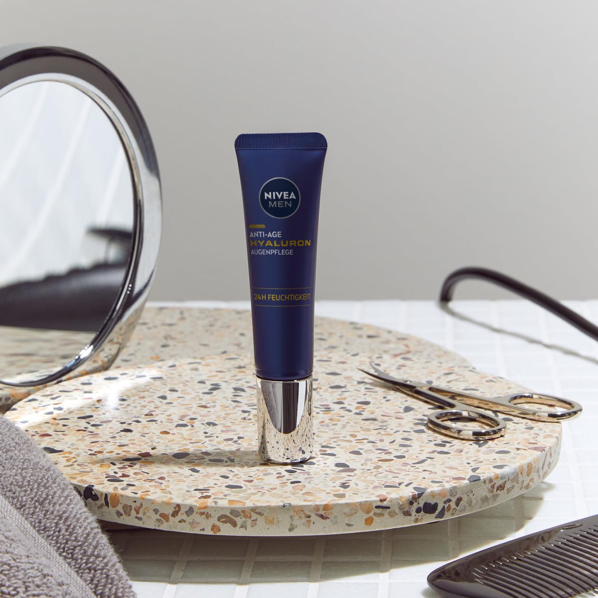 NIVEA MEN Anti-Age Hyaluron pielęgnacja oczu, ujędrniający krem pod oczy przeciw zmarszczkom i cieniom pod oczami, nawilżający krem pod oczami, z kwasem hialuronowym (15 ml)