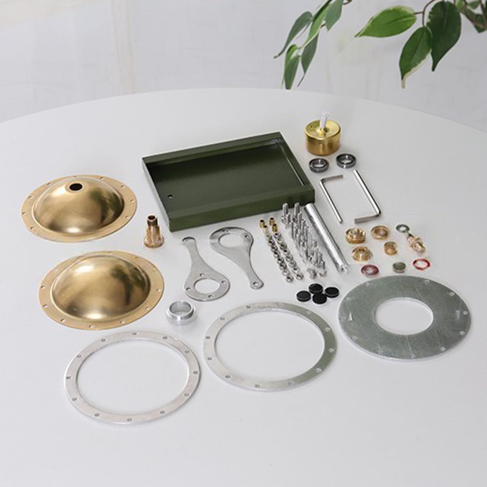 Zusammenbau einer Dampfmaschine, fliegende Untertasse, Modell aus Metall, Dampfmaschinenmodell, Physik Lehrhilfe für die Demonstration Klassenzimmer, einfache