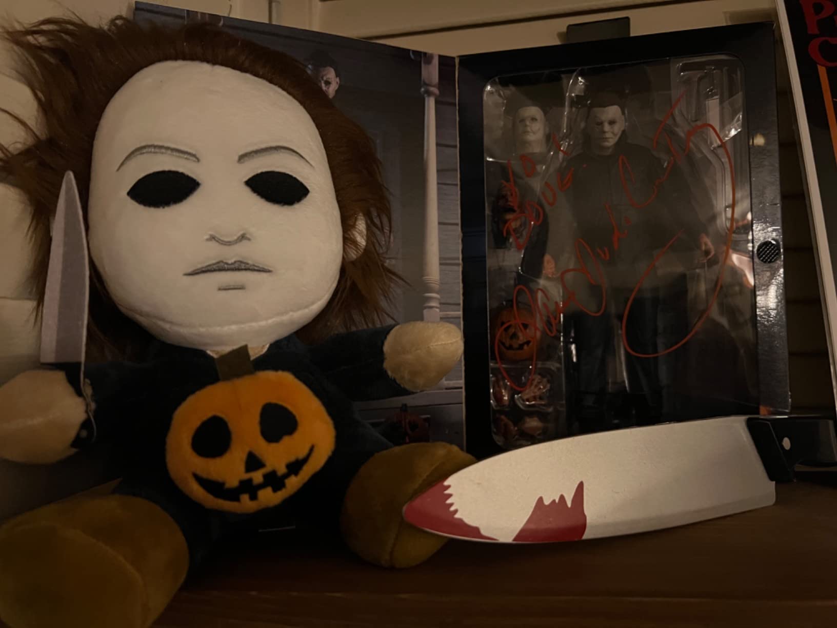 9-mo-finance-neca-halloween-2018-movie-7-scale-action-figure