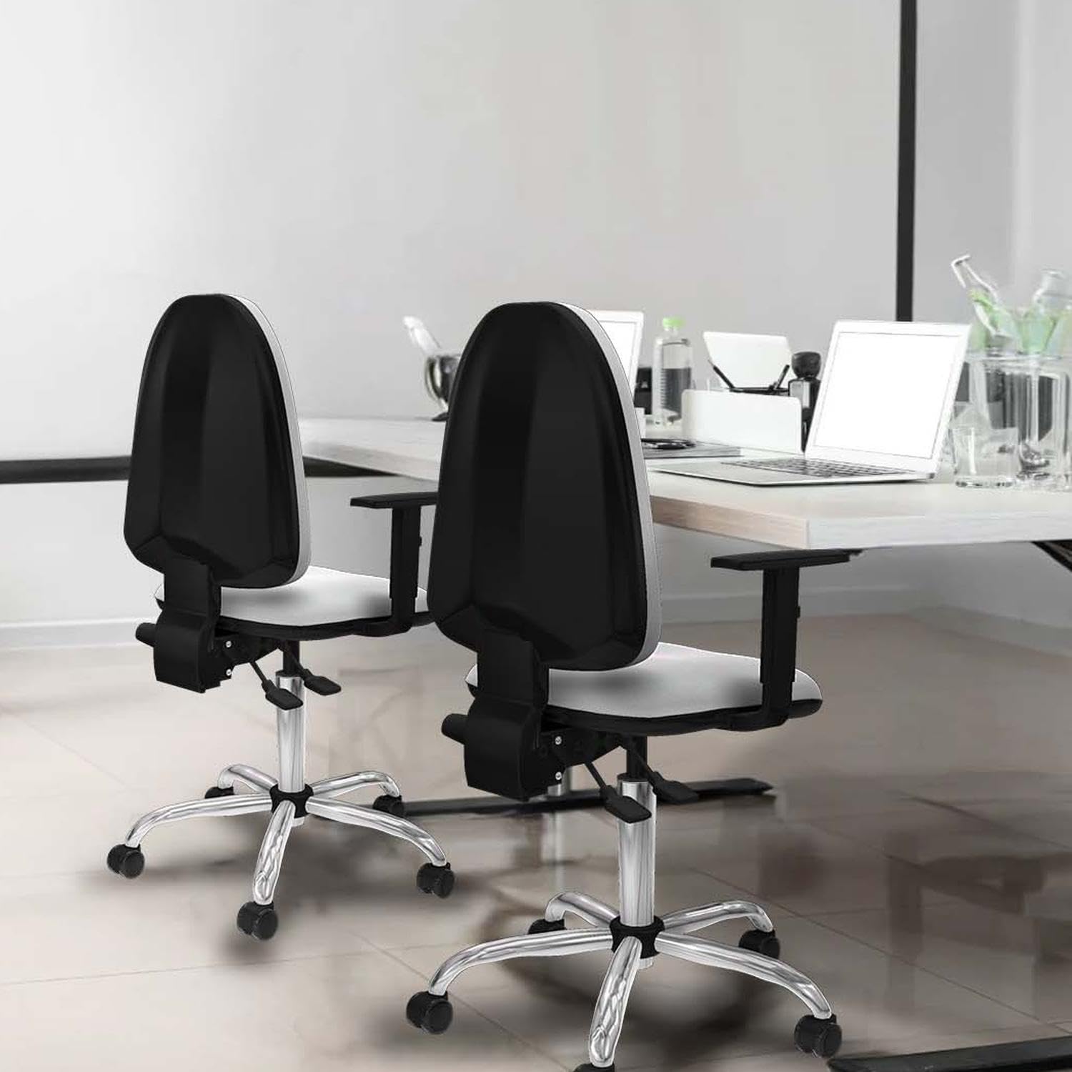 Piqueras y Crespo Aýna Sedia da laboratorio ergonomica con schienale regolabile in altezza, braccioli 1D, meccanica asincrona, per 8 ore di utilizzo e peso massimo di 100 kg