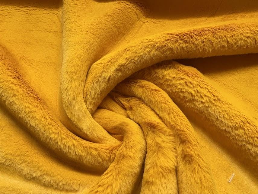 Tissu en fausse fourrure jaune doré au coupon de 1/2 mètre pour couture