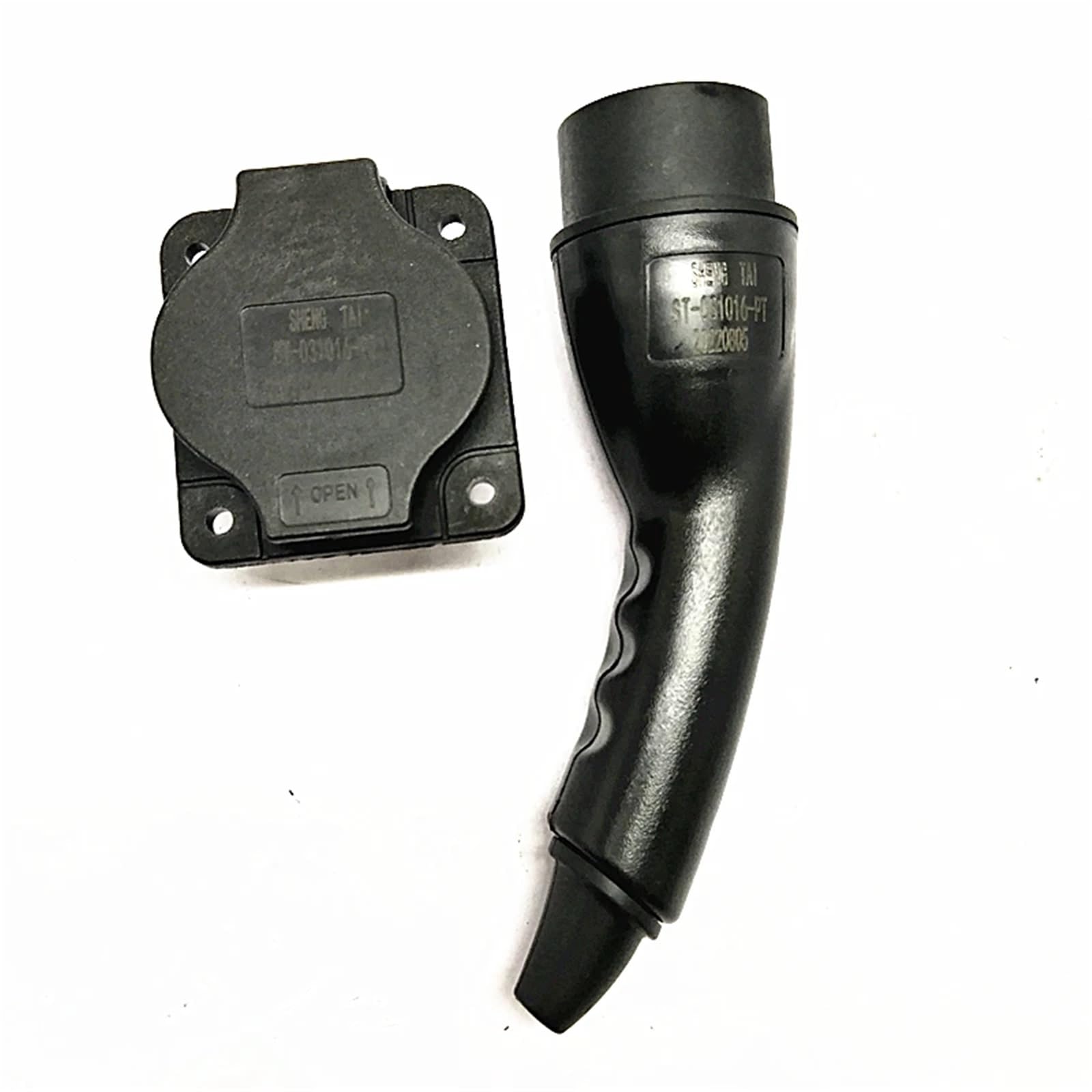 for das Laden von elektrischen vierrädrigen Golfcarts und Steckdose 0-250V mit DREI Anschlüssen