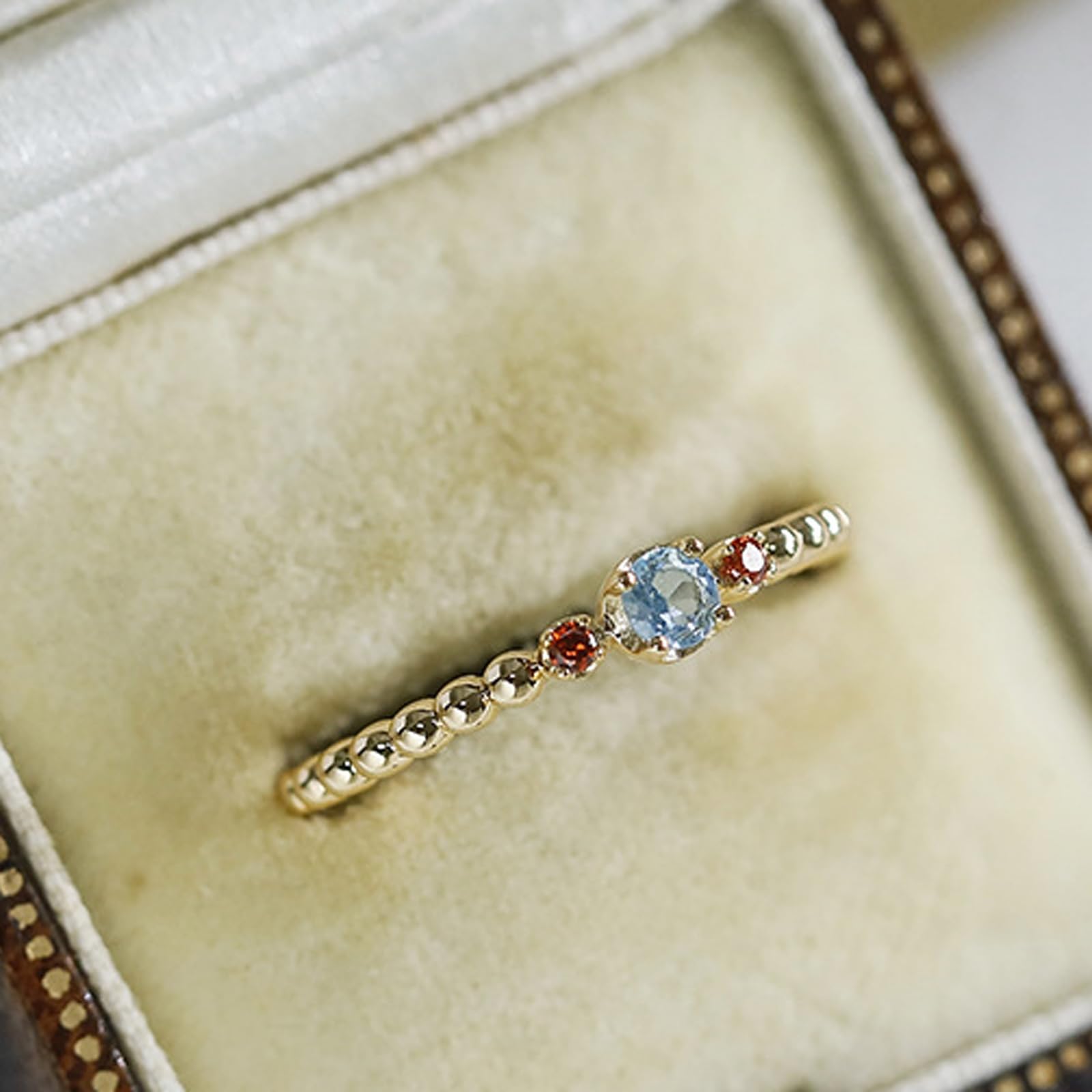 Damen Gold Polierter Perlenring für Frauen mit Topas und geschaffenem Rubin