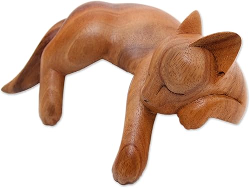 Miniatura 4 de NOVICA Escultura artesanal de madera hecha a mano, acabado natural, gato dormido de Suar de Bali Brown Indonesia con temática de animales,