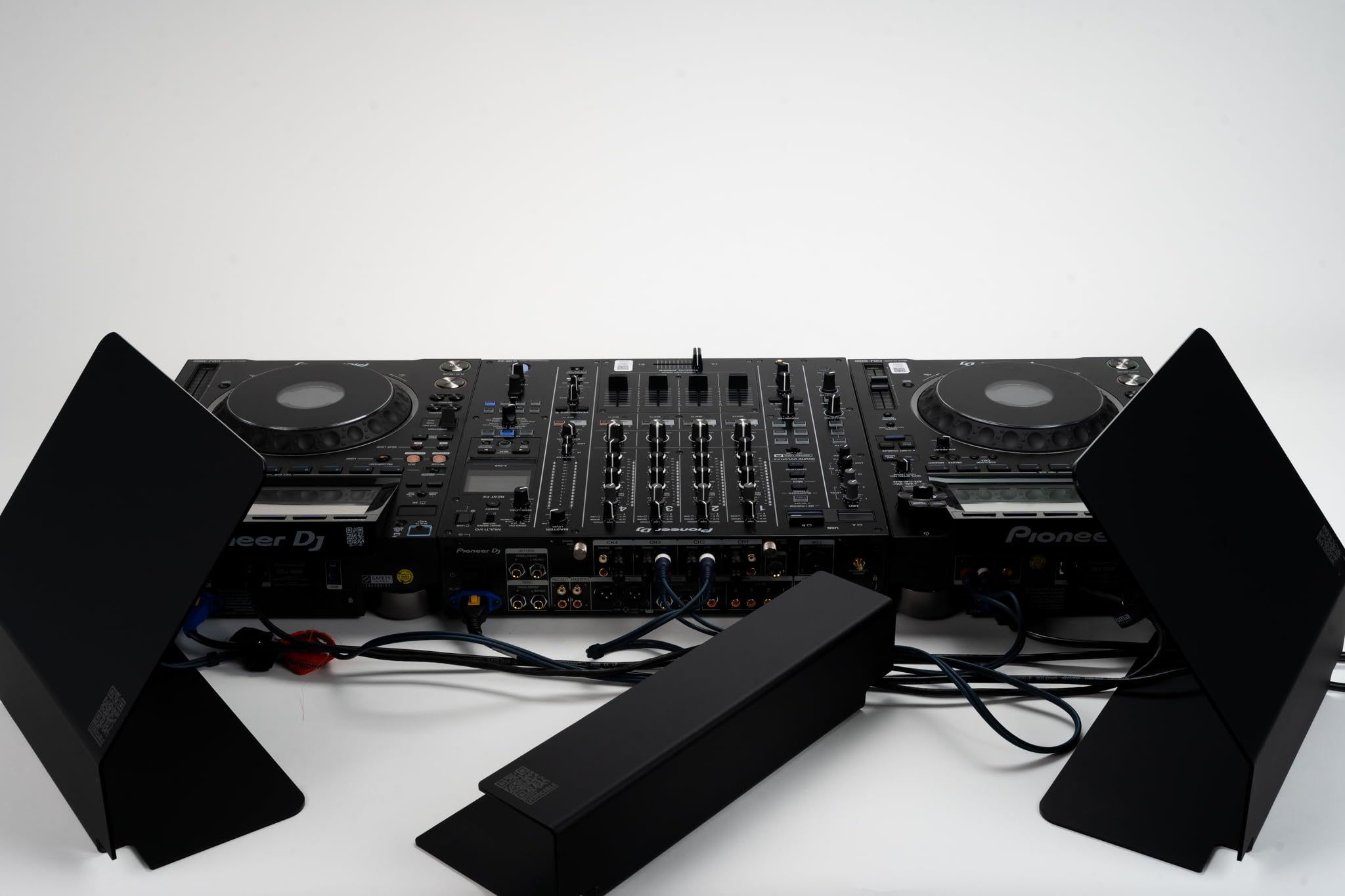 Sonnenschutz kompatibel mit Pioneer DJ-Player CDJ 2000, 3000 Integrierter Kabelkanal Made in Germany