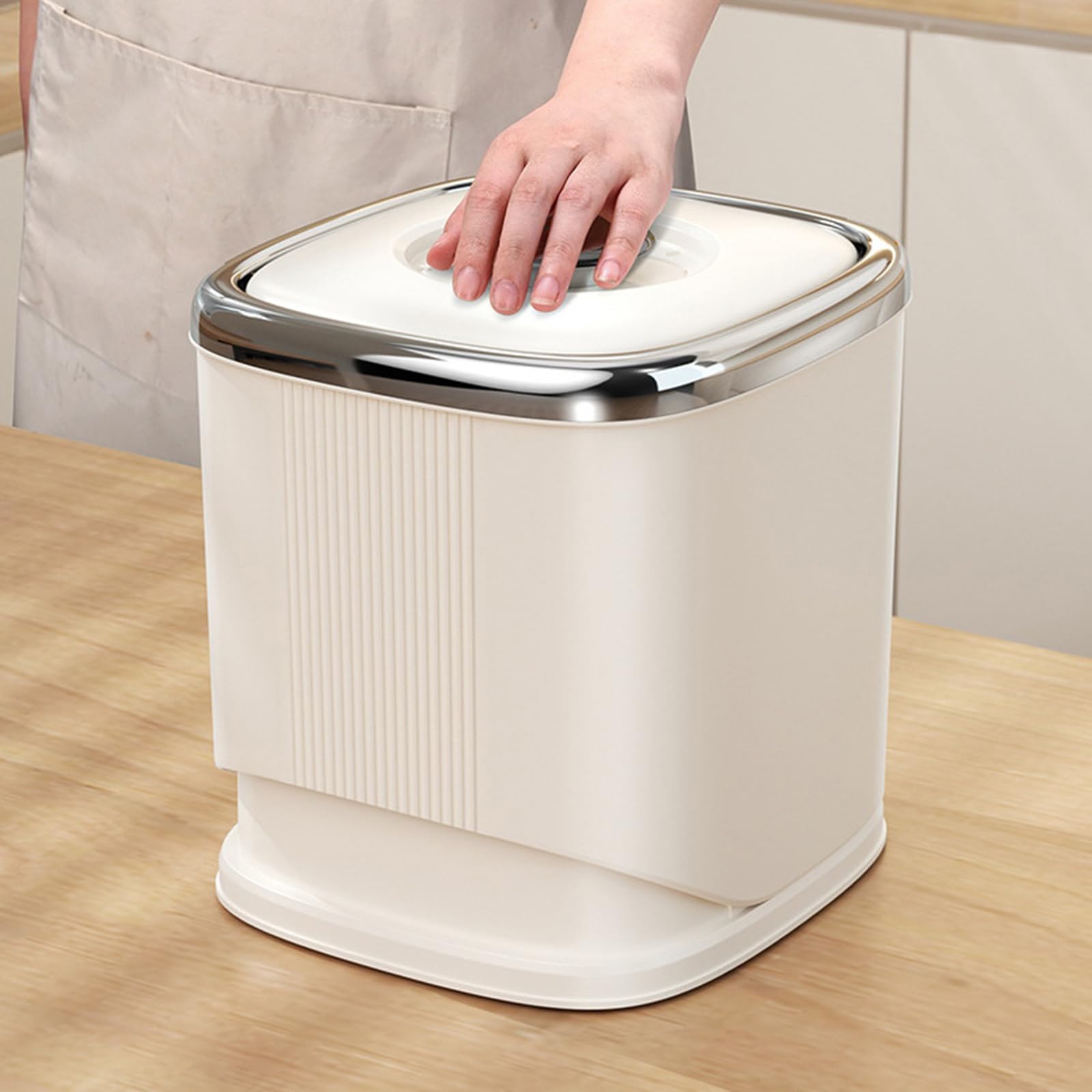 HLTYGWX Secchio per Riso a Prova di Pratico Dispenser per Cereali sigillato con misurino per l'organizzazione della Cucina Domestica (Modello galvanico)