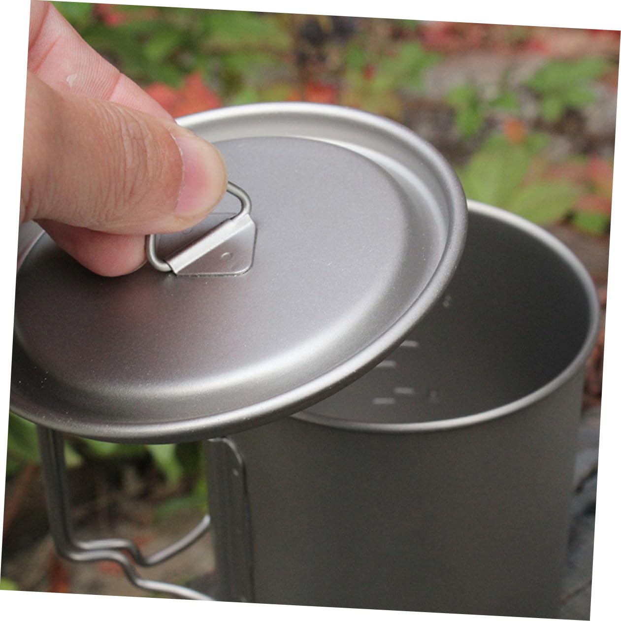 KOMBIUDA Tasse de Camping Pliable 750 ML en Titane avec Couvercle pour Randonnée et Pique-niques