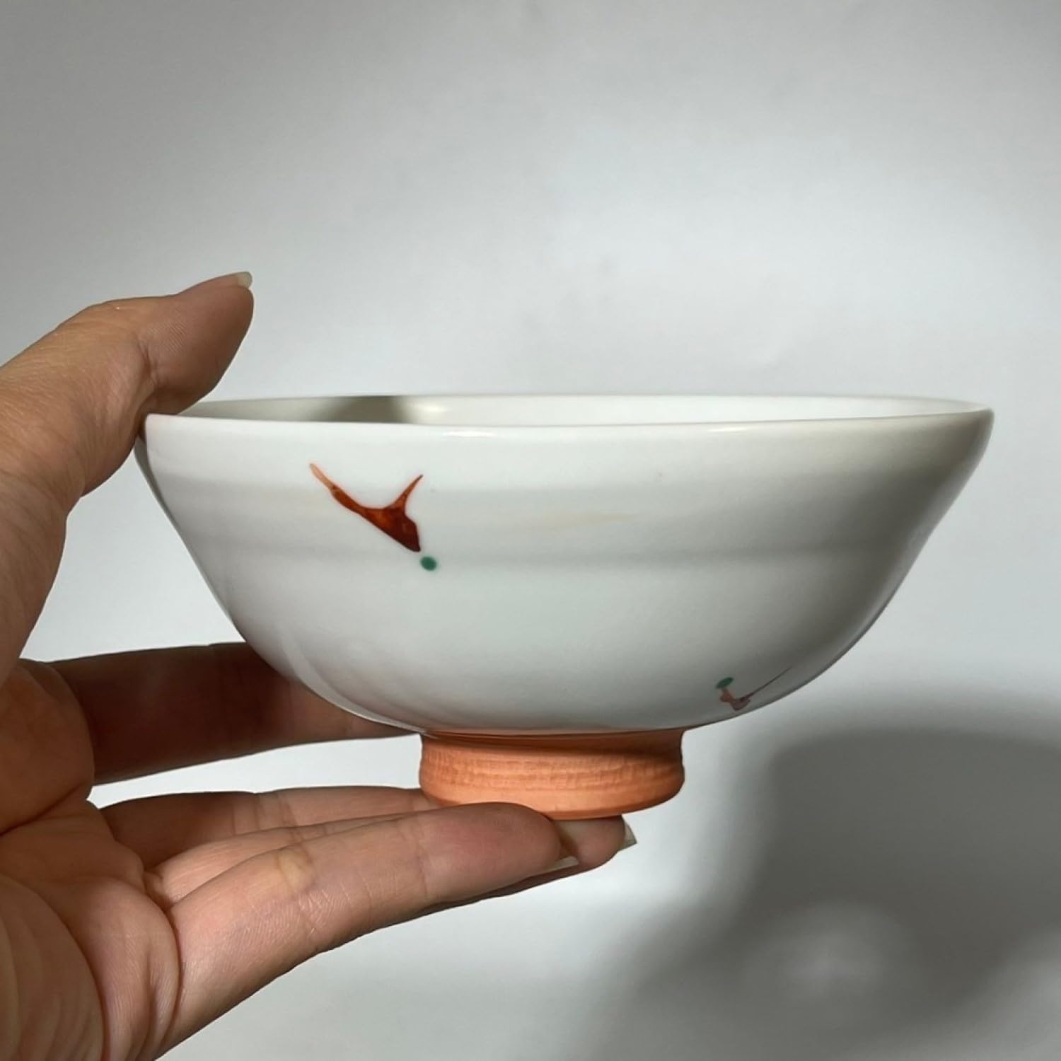 日本陶彩 S38873250 Red Flower Rice Bowl by Yangtze