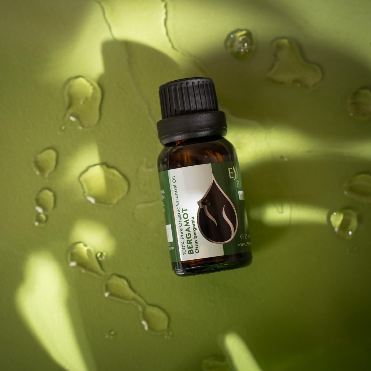 Essences Bulgaria Aceite Esencial de Bergamota Orgánico 15ml | Citrus bergamia | 100% Puro y Natural | Sin diluir | Grado Terapéutico | Aromaterapia | Cosméticos | Libre de crueldad | Sin OGM | Vegano