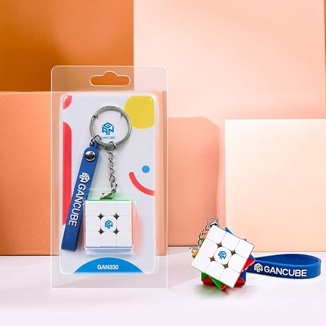 Foto 5 de 7 de GAN 330 Mini Cubo Mágico Llavero 3x3 Mini Speed Cube Llaveros,Juguetes Regalo Puzzle Rompecabezas para niños…