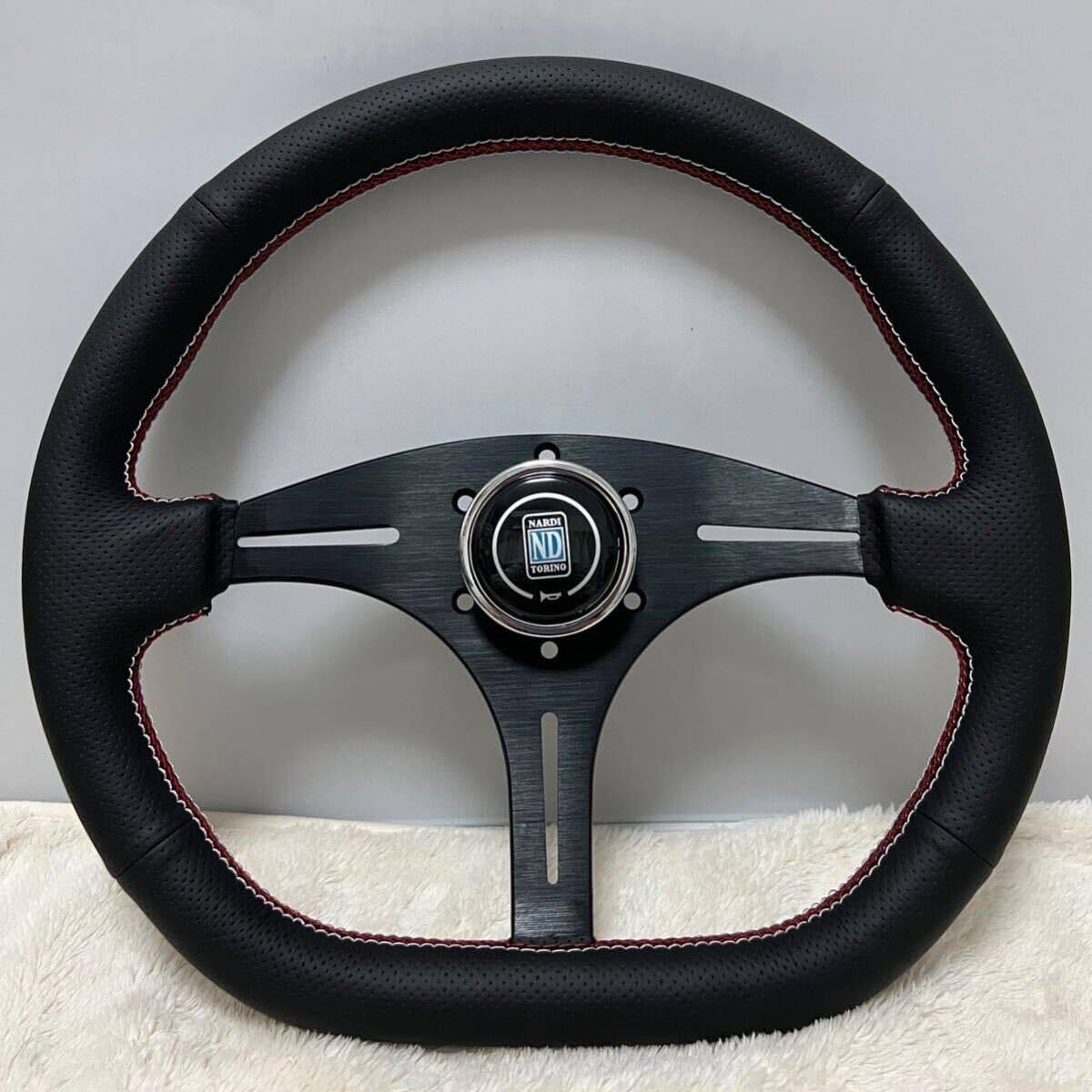 ハンドル 35パイ ステアリング ホイール 新品未使用 MOMO NARDI （2024  