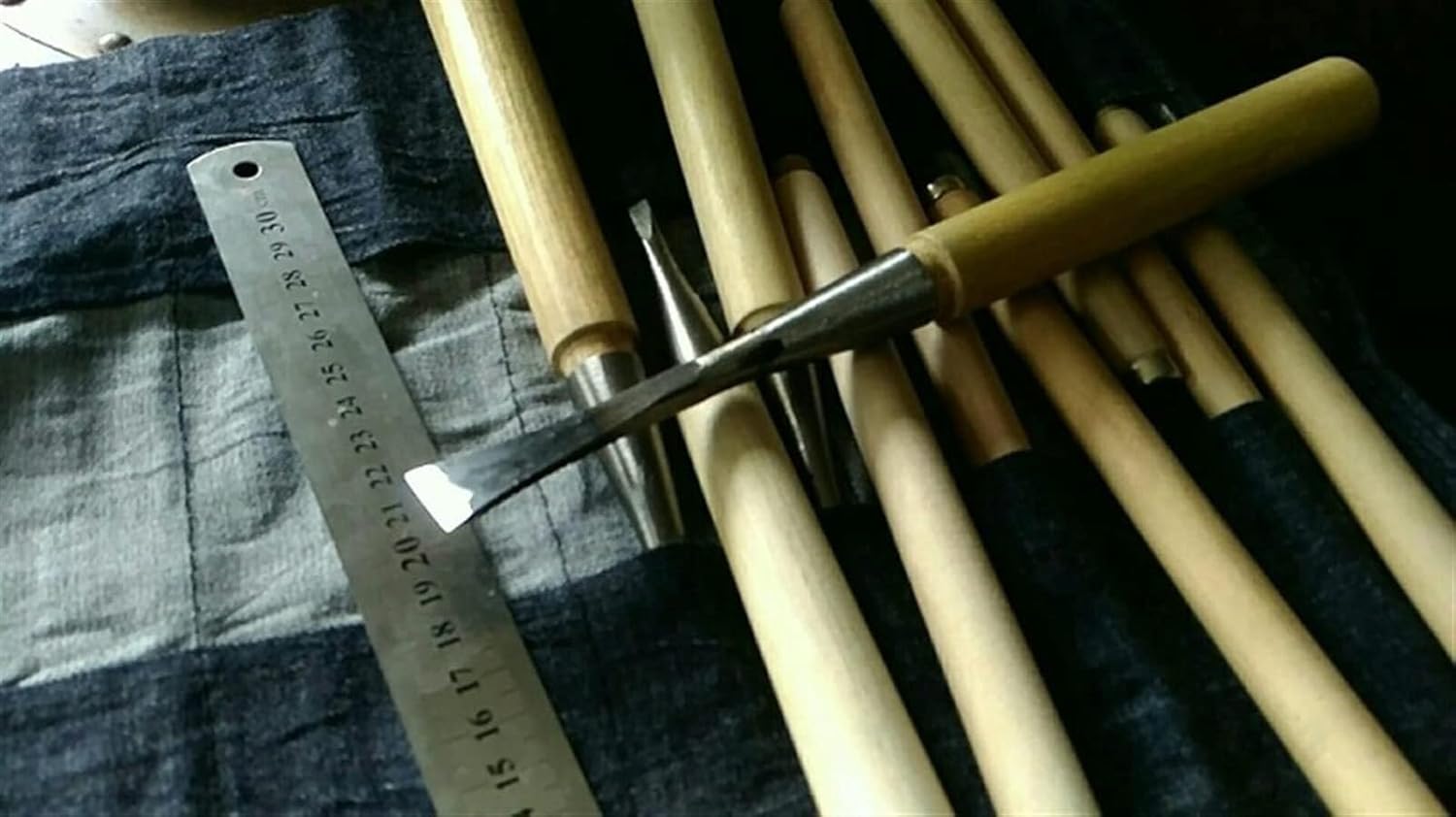 6pcs Hand Wood Carving Chisel Set, 45# Carbon Steel with Wooden Handle, 0.5-3cm Blade Sizes for DIY Woodworking & Carving(3cm)