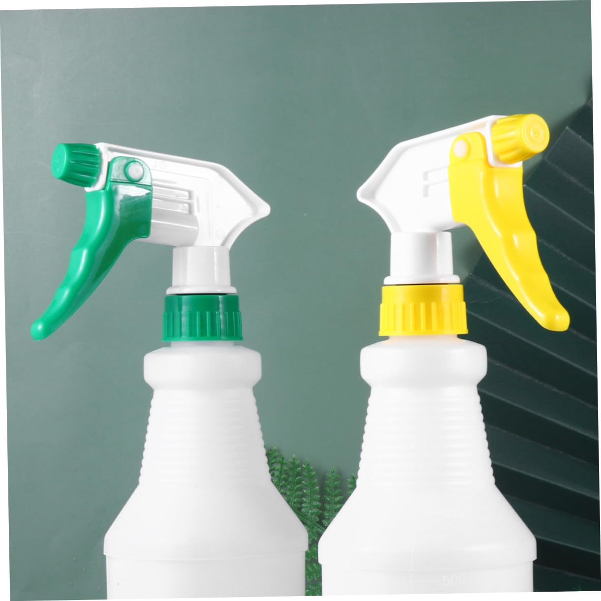 Healvian Spruzzino Piccolo in Pe da 750ml, Flacone Riutilizzabile 8 Pezzi | Ugello Casuale, Uso per Piante e Salone, Leggero e Pratico per Nebulizzare Colore Casuale