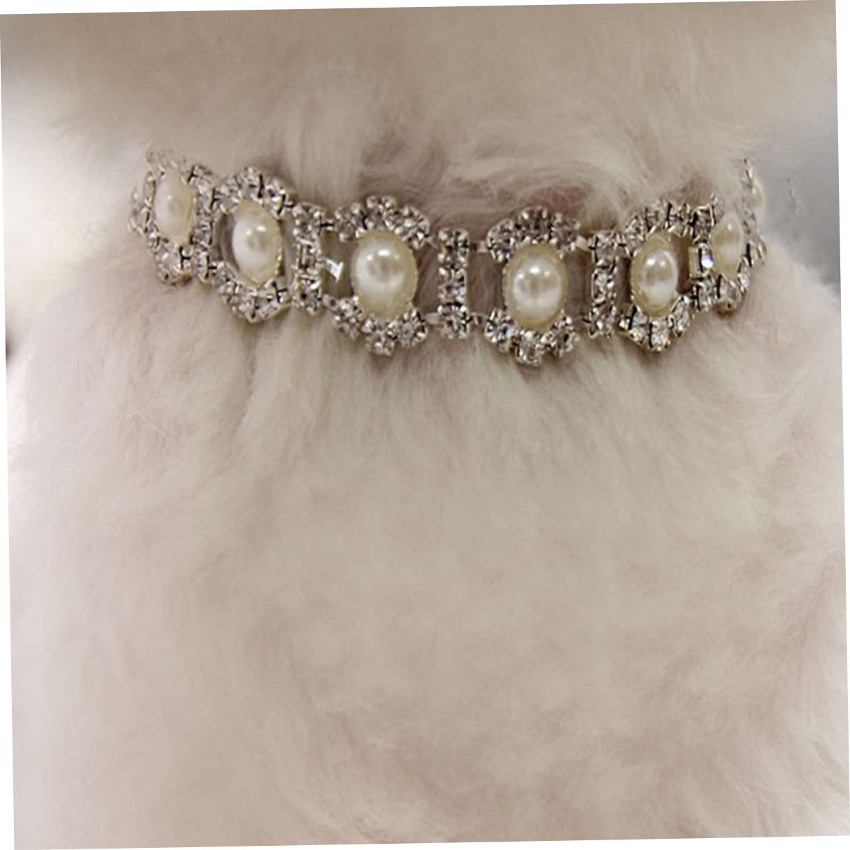Yardwe Fashion Pearl Crystal Pet Necklace Durable Neck Chain Jewelry for Dogs Puppies for Parties Photo Shoots and Everyday Wear