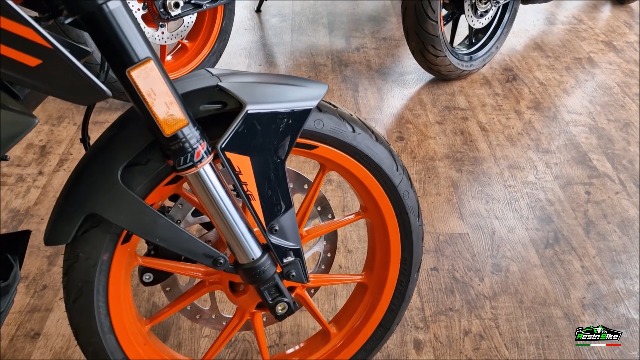 Paraserbatoio Adesivo 3D Per Moto KTM Duke | Tankpad Protettivo Antigraffio - Made In Italy - Foto 14