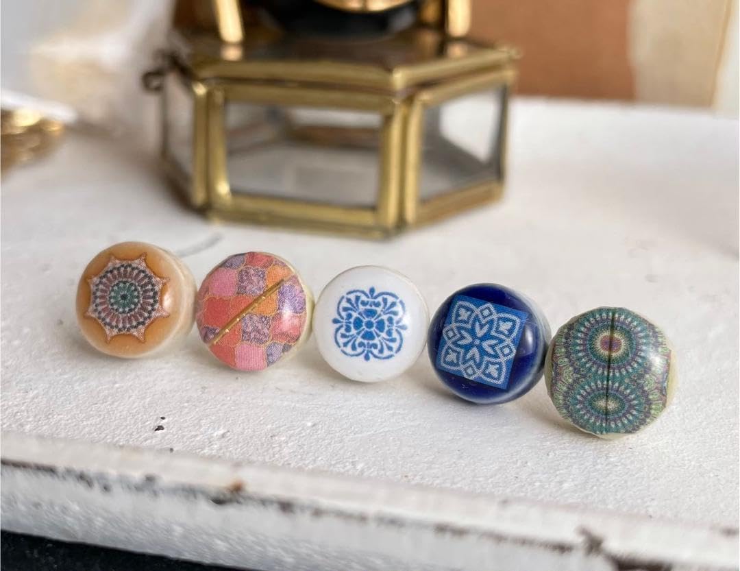 1点のみ 白蝶貝綺麗カービングのピアスチャーム 1点のみ 白蝶貝綺麗