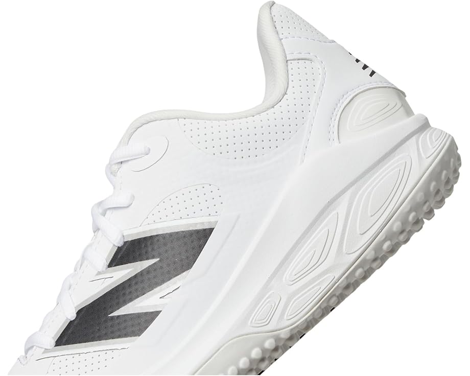 New Balance Fresh Foam 3000v7 Turf-Trainer - Right View
