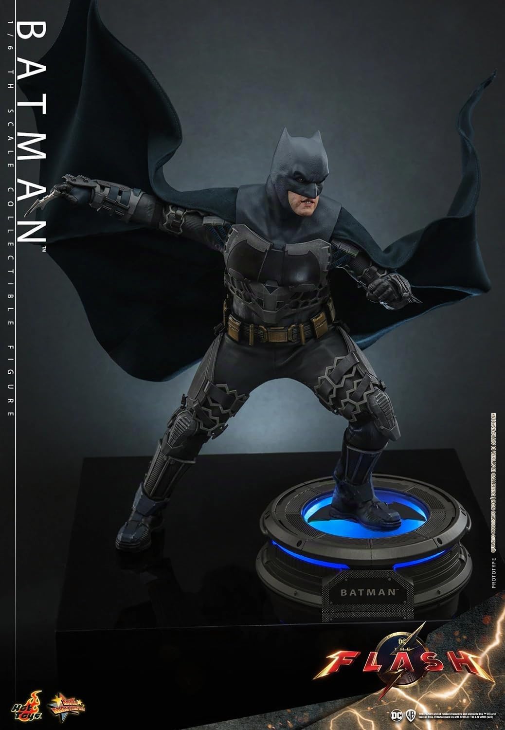 Hot Toys The Flash - Statuetta Movie Masterpiece 1/6 Batman, 30 cm