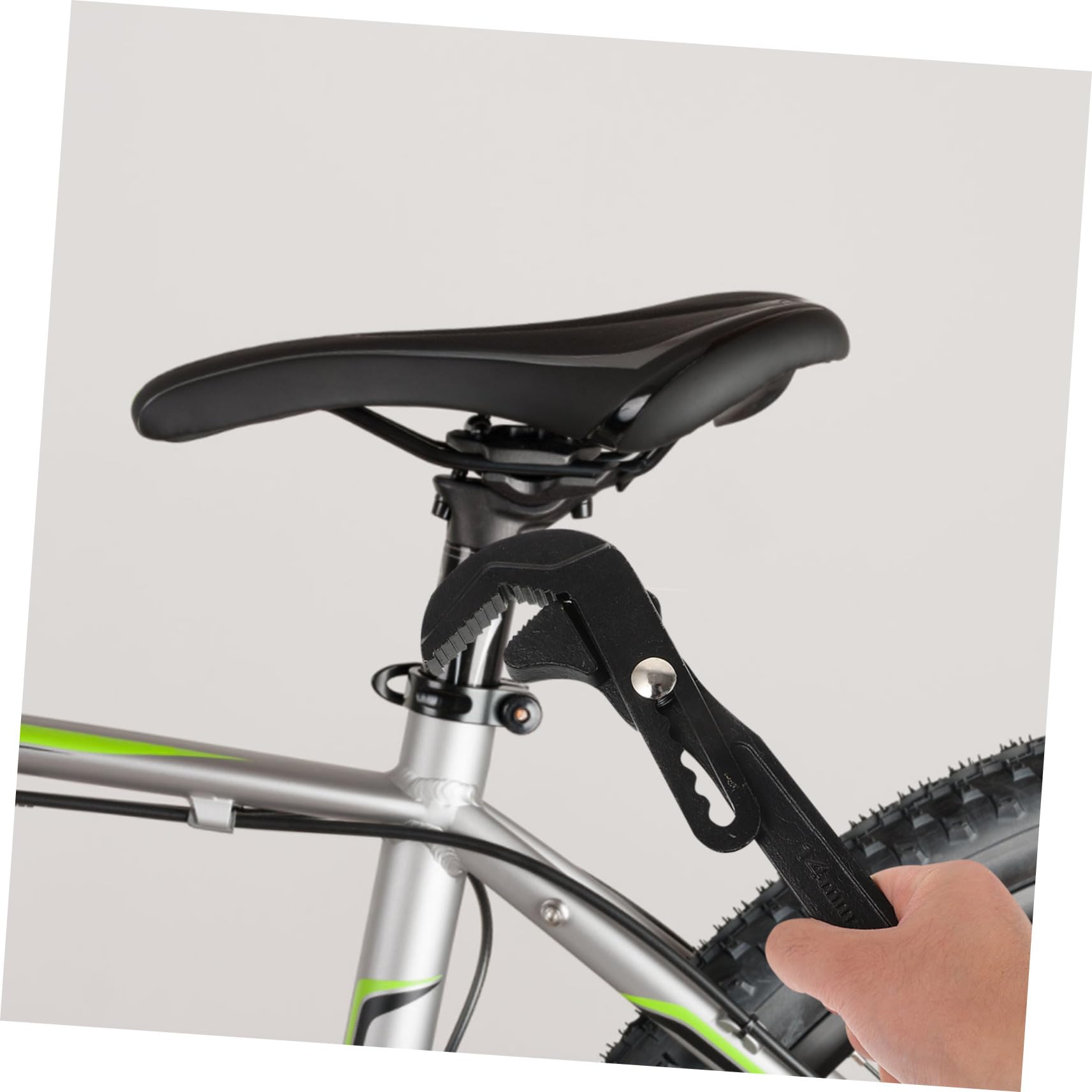 Llave Ajustable Multifuncional Negra de Acero Cromo-vanadio Fácil de Usar y Transportar Gran Apertura para Fontanería y Tuberías Automotrices