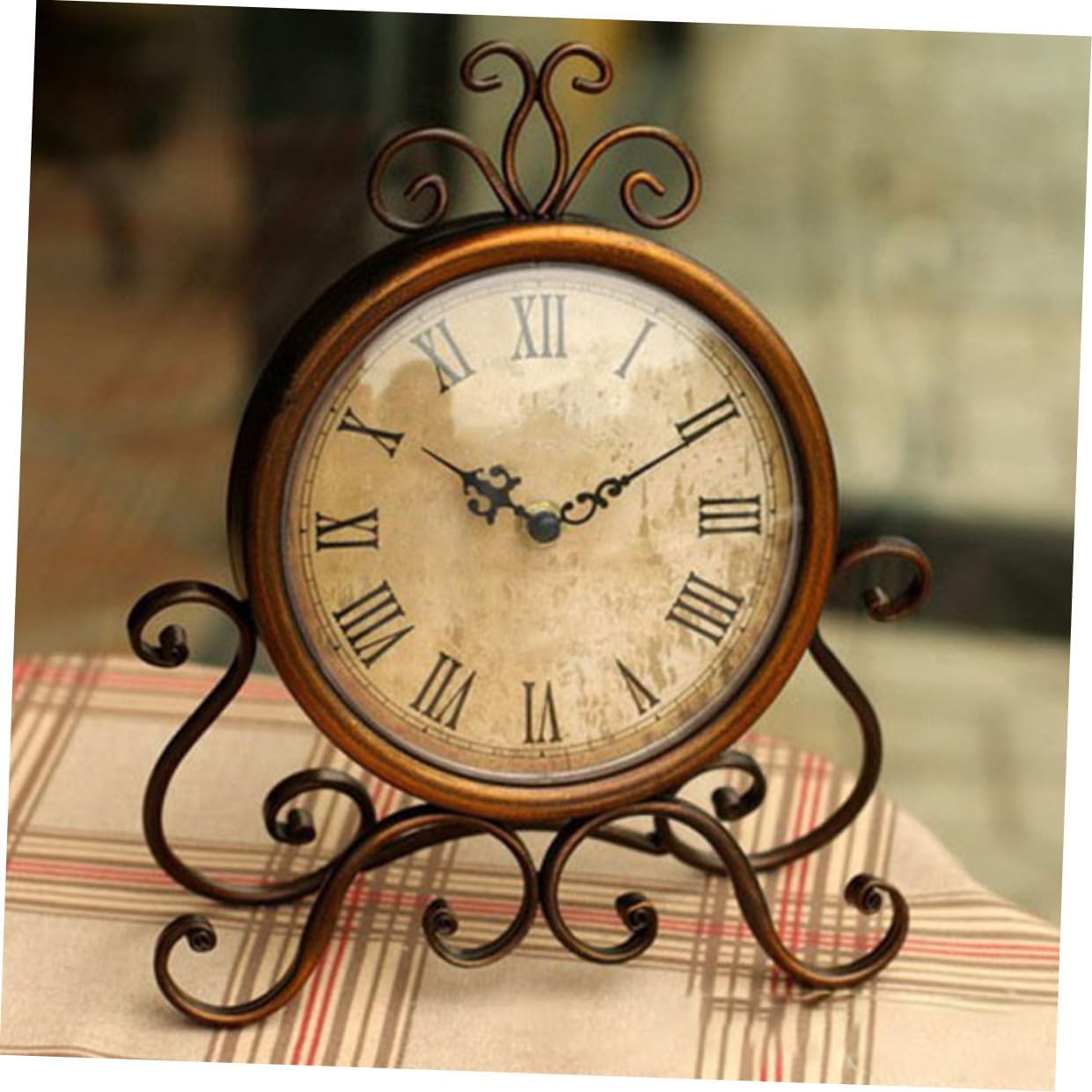 Baluue European Retro Iron Art Mantel Clock Vintage Non-Ticking Desktop Decorative Table Clock for Living Room and Bedroom Without Battery