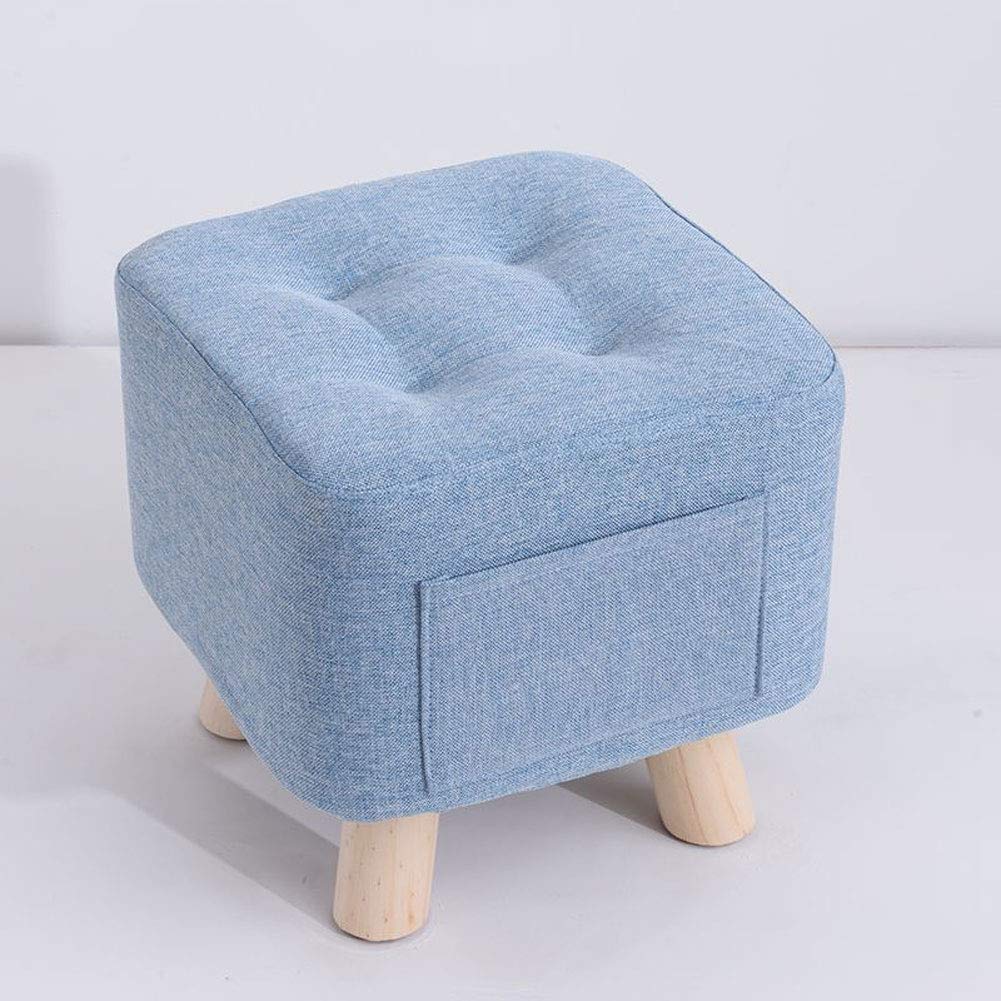 Repose-pieds petit format avec coffre pour optimiser les petits espaces