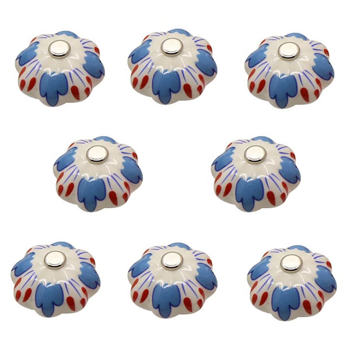 Boutons de placard vintage pour remplacer une poignée cassée ou moderniser un meuble terne