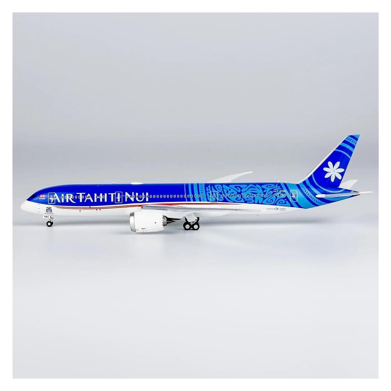 Amazon.co.jp: スケール航空機 1:400 エアタヒチヌイボーイング B787-9