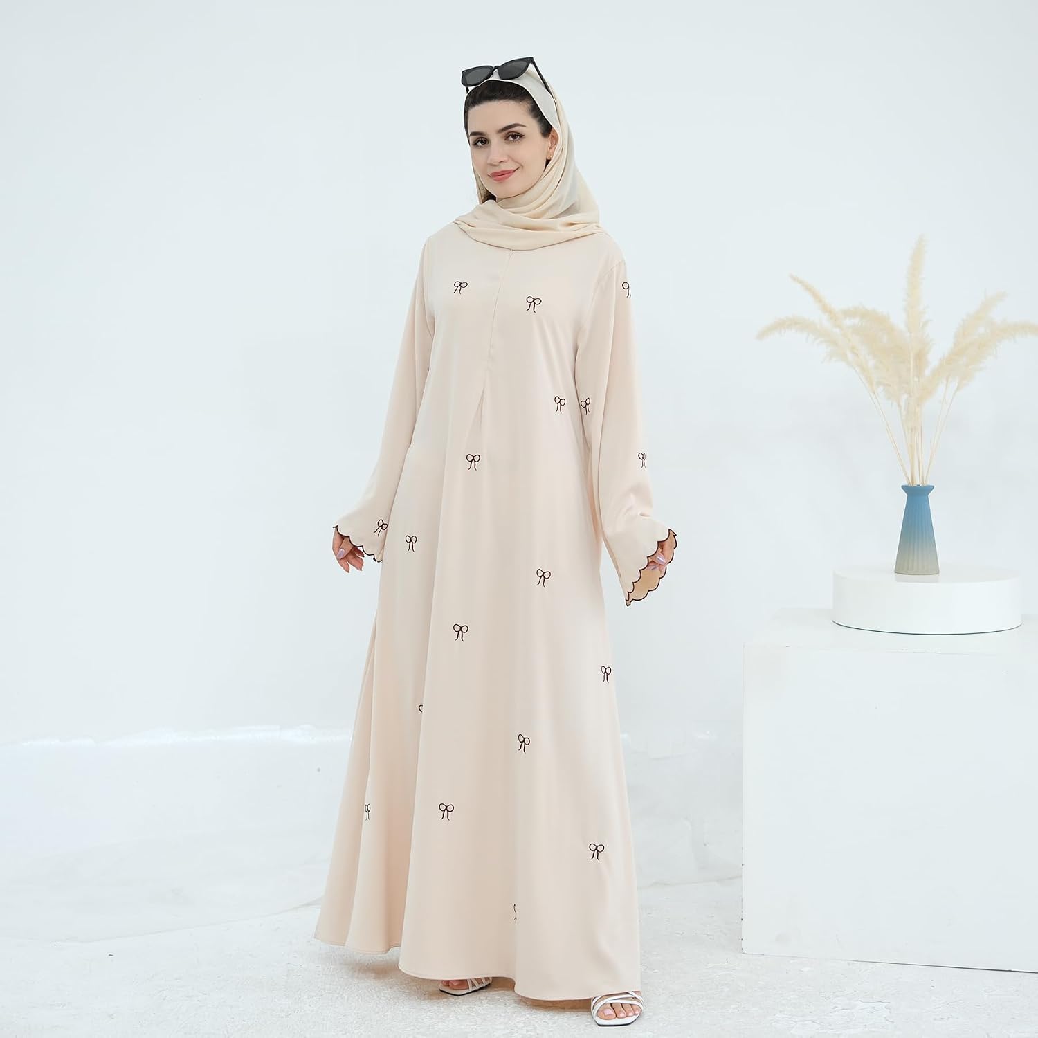 Modest Muslim Abaya Dress for Women, Long Sleeve Embroidered Maxi Dress with Zipper