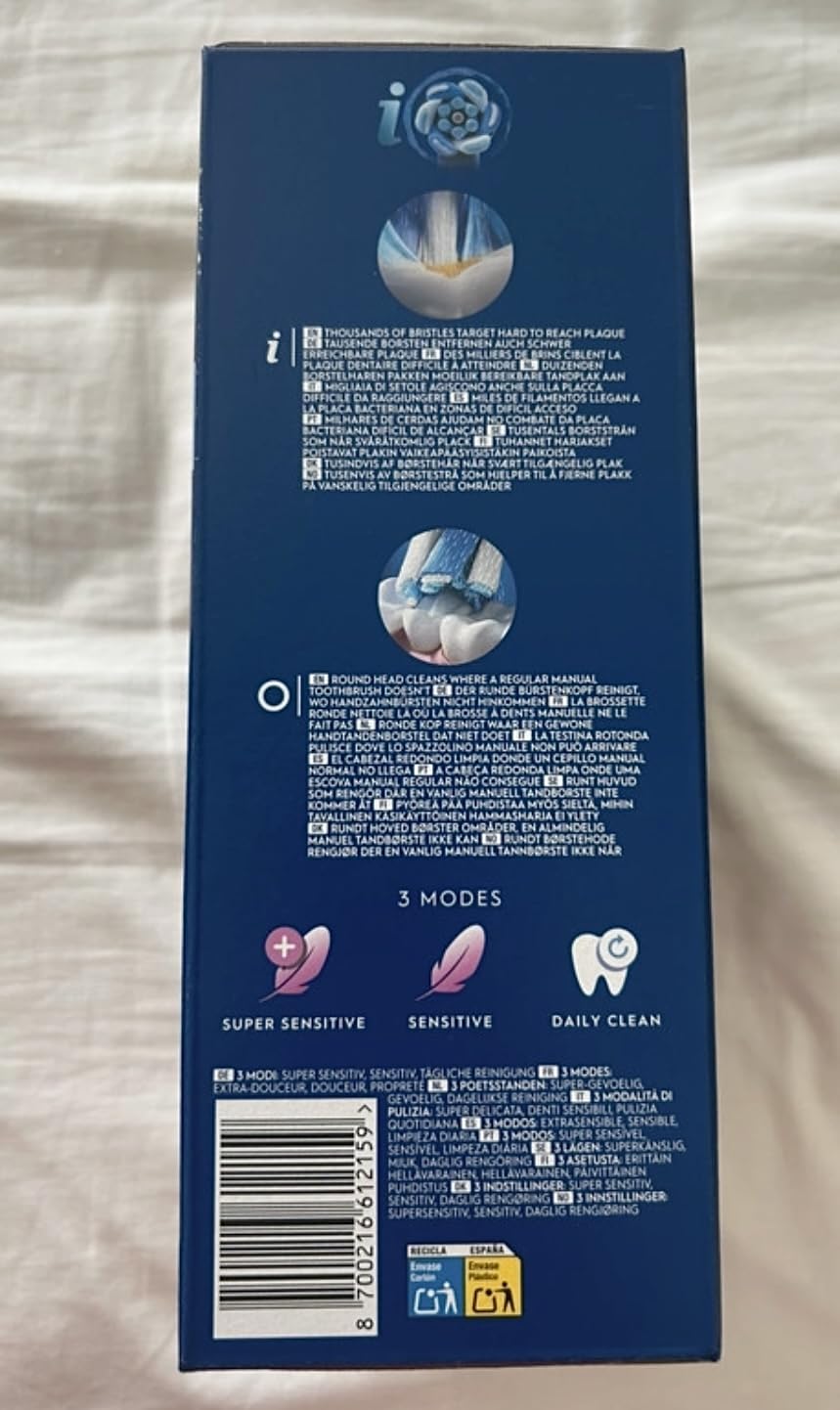 Oral-B iO 2 Spazzolino Da Denti Elettrico Blu Per Adulti, 3 Modalità Di Pulizia, Morbido Per Gengive, Spazzolatura Morbida, Accessori, Spazzolino Orale B Di Ricambio Caricatore, Blu Oceano